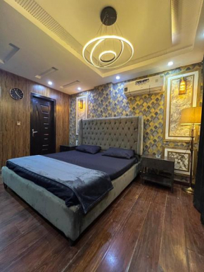 Eiffel Tower View Apartment in Bahria Town